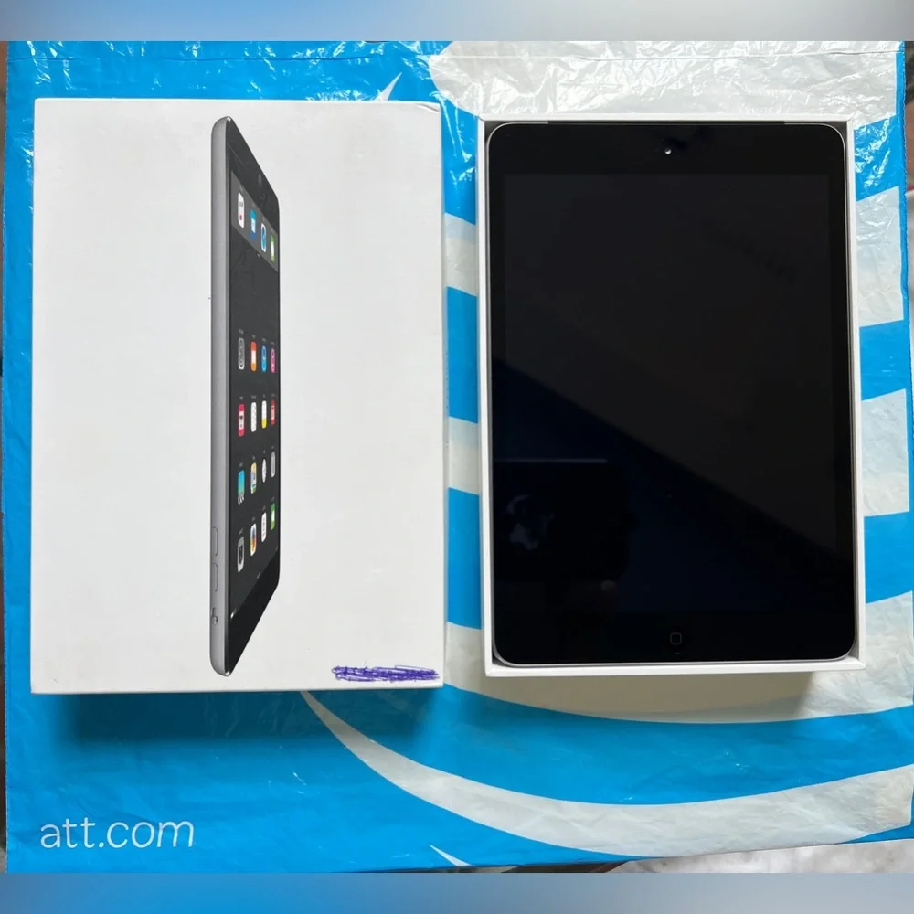 iPad Mini 2 WiFi Cellular 16GB AT&T- Space Gray- Great Condition!